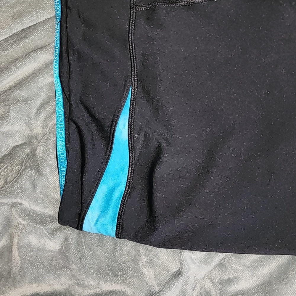 Under Armour Capris - image 3
